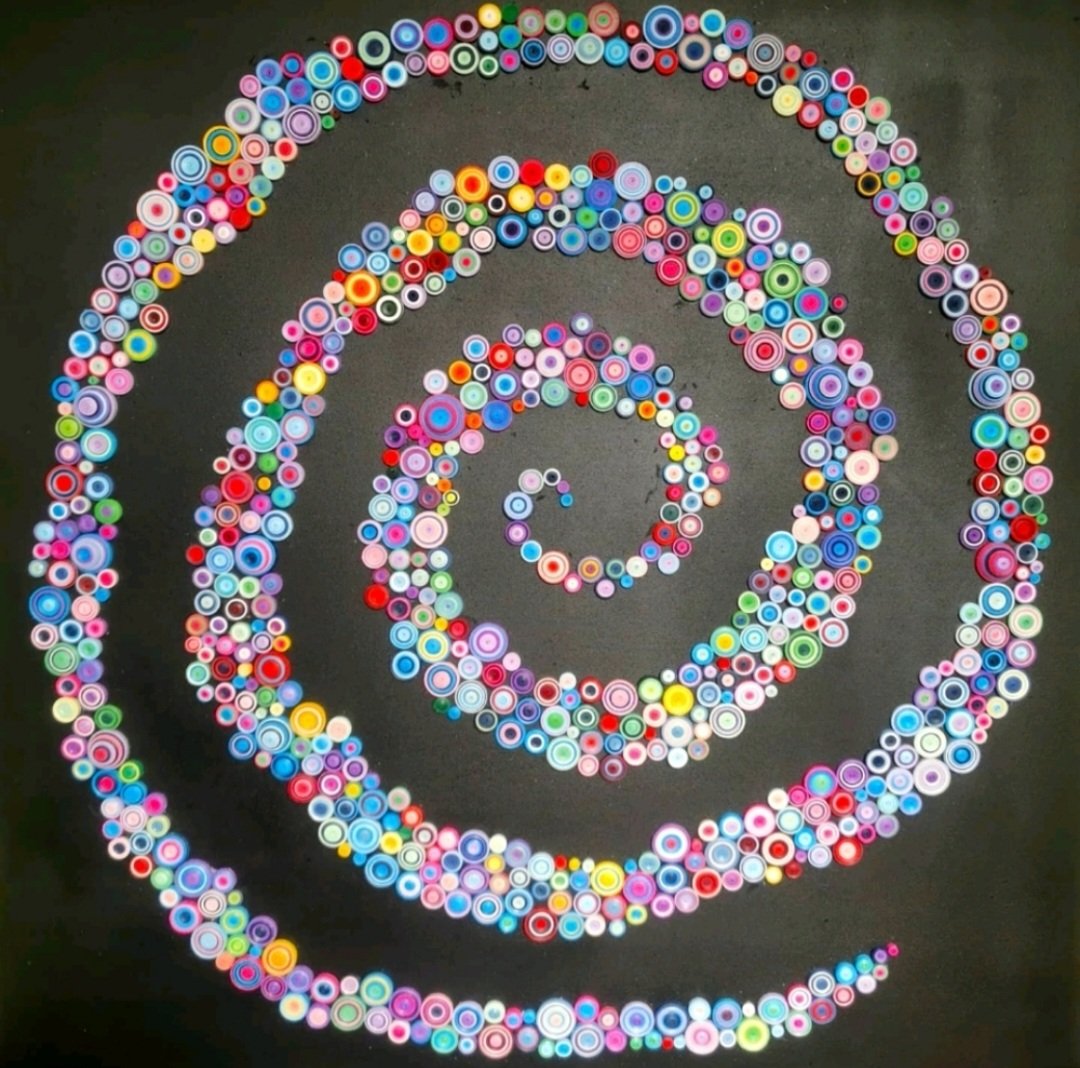 flowykloee's tweet photo. Lucy in the Sky with Diamonds 

Over 500 handmade paper circles, 36x36.

The letters LSD are hidden in braille within the circles. 

#art #artist #quilling #paper #circles #LSD #trippy #spiral #Canadianartist #artinCanada #Torontoartist #flowykloee #psychedelic #acidtrip #quill https://t.co/0lwMvdwvf1