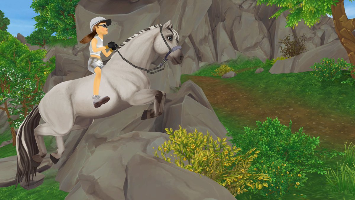 Daphne Silverforest tweet media