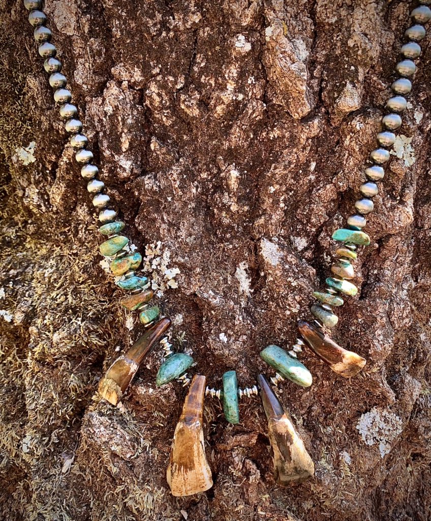 maya_mitchelll's tweet photo. Creek turquoise and buffalo teeth for the win! 🤩 definitely one of my favorites that I have made. https://t.co/EMACYRAMXW