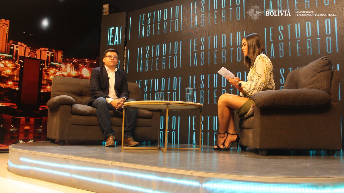 minplanifica's tweet photo. 1/2 #Entrevista | El Ministro del @minplanifica, Sergio Cusicanqui, informó en @ATBDigital, acerca de los resultados obtenidos de la mesa técnica, desarrollada en #Cochabamba por el @INE_Bolivia, los cuales calificó como positivos. https://t.co/3OD5QxJEIm