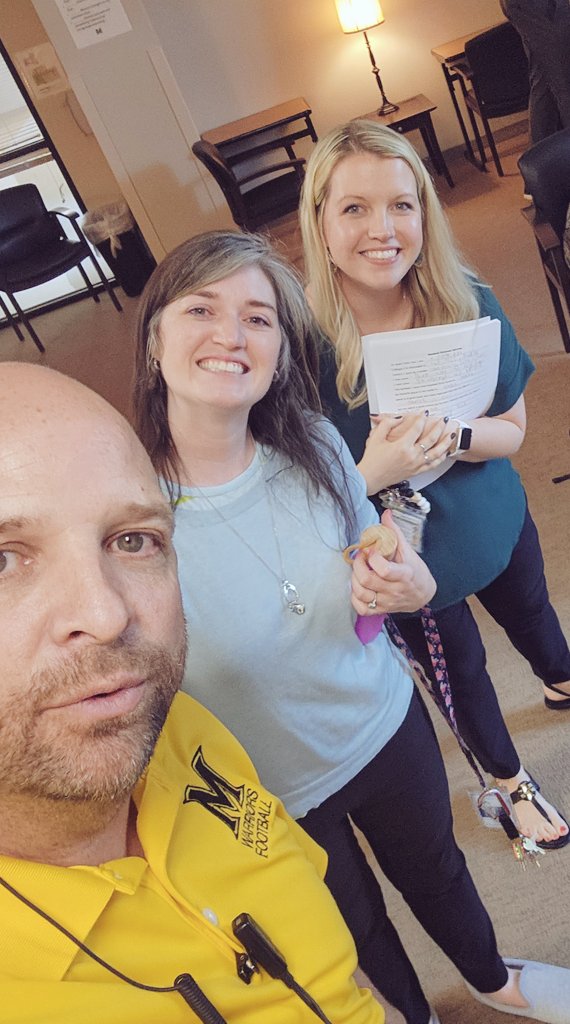 BergmanRHS's tweet photo. Want to know how to lead a department and advocate for both staff and students? Ask either one of these brilliant ladies 👇 @SaucierSchool @WebbAPUSH @2018Memorial https://t.co/cWaD8tgZ4Q