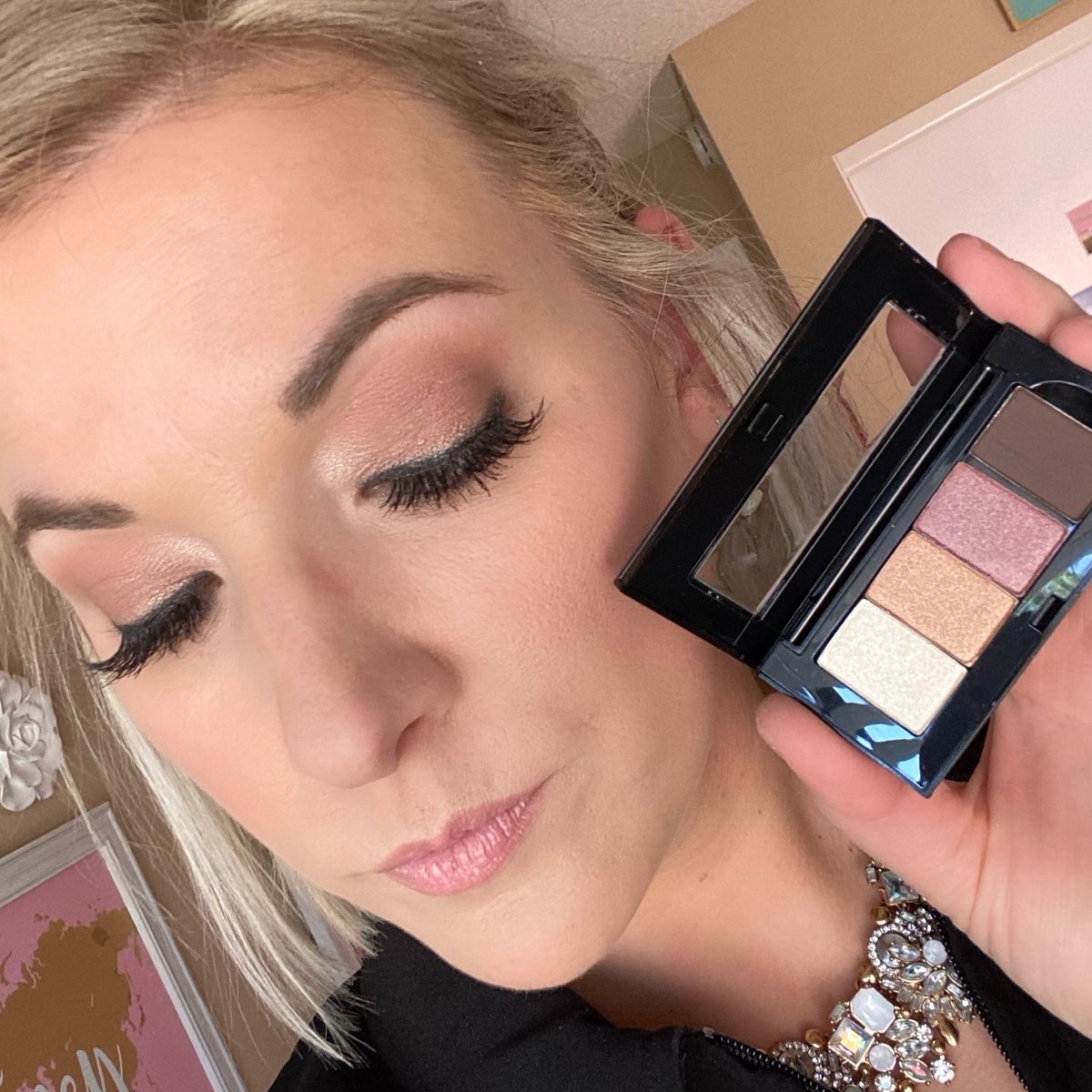 With #MaryKay, you can create a bold glam look or keep it sweet and simple, like Independent Sales Director Celeste Byrd. 💗 marykay.info/3bE3d6L