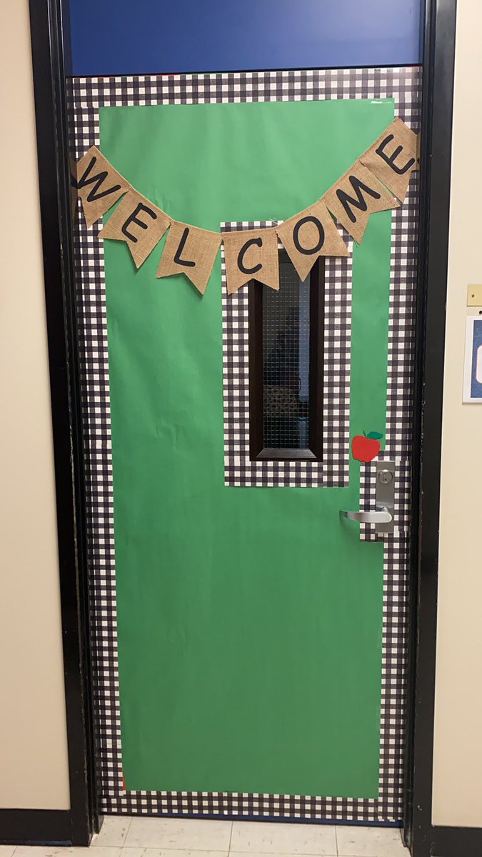 Destinismith91's tweet photo. Getting ready for my kiddos! #letsprowl @HoustonISD @HISDSupe @KateBellES https://t.co/zHixrfZhRa