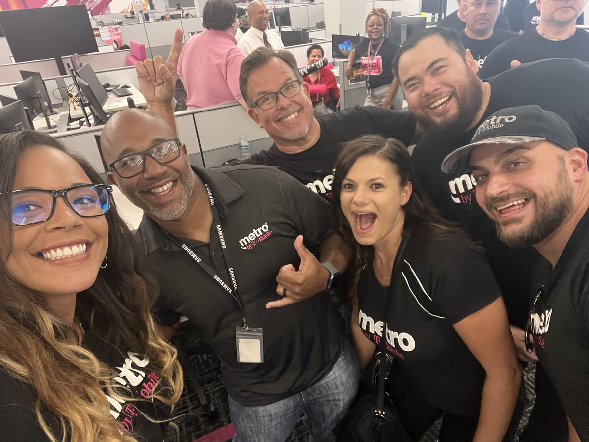 Got to hang with these amazing leaders today #PowerofLove @SamBaez78 @ArthurToth2 @LATRobnDidi @thereeltimc @JessicaDelia15 @TonyCBerger