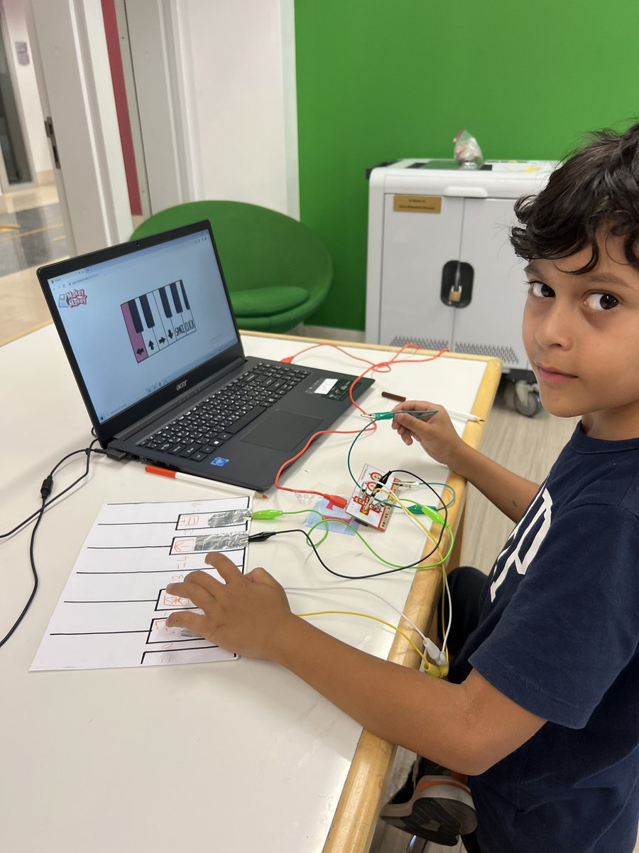 InassNawam's tweet photo. As the world is becoming tech-centered, STEM education became essential in student’s learning as it encourages knowledge application in hands on approach using various technological advancements #StemEducation #coding #STEM https://t.co/IWg6LcCMFV