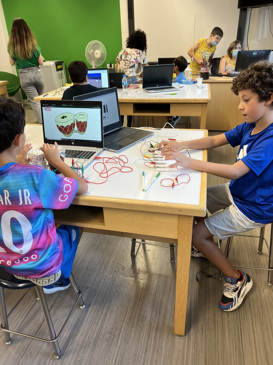 InassNawam's tweet photo. As the world is becoming tech-centered, STEM education became essential in student’s learning as it encourages knowledge application in hands on approach using various technological advancements #StemEducation #coding #STEM https://t.co/IWg6LcCMFV