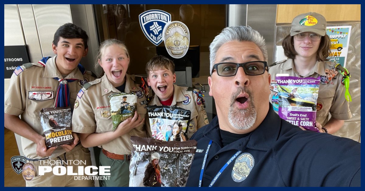 ThorntonPolice's tweet photo. A BIG thank you to the Boys/Girls Scouts of America, Troop #311, for dropping off their most delicious &amp; assorted popcorn treats to the men &amp; women of the Thornton PD.  

We appreciate you recognizing us as your “Hometown Heroes.”  We are humbled by this honor. 

#TheThorntonWay https://t.co/srSTJw096H
