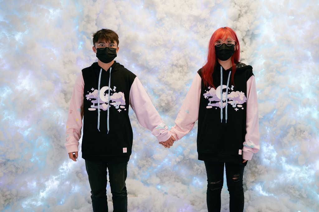LilyPichu's tweet photo. comfi beats merch~~~ https://t.co/TWYyEj3UN3 https://t.co/vBlZYV6RUf