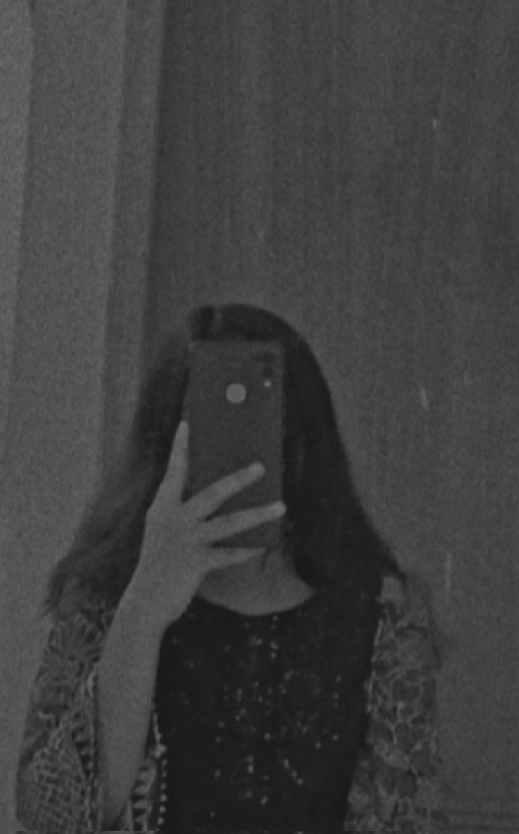 OyeeMaryam's tweet photo. لوگوں کے پیچھے بھاگنا چھوڑ  دے۔۔۔۔۔۔۔ اگر کسی کو پرواہ ہوگی تو وہ خودہی وقت نکال 
 
🙂🖤💫 https://t.co/denyx2j1MS
