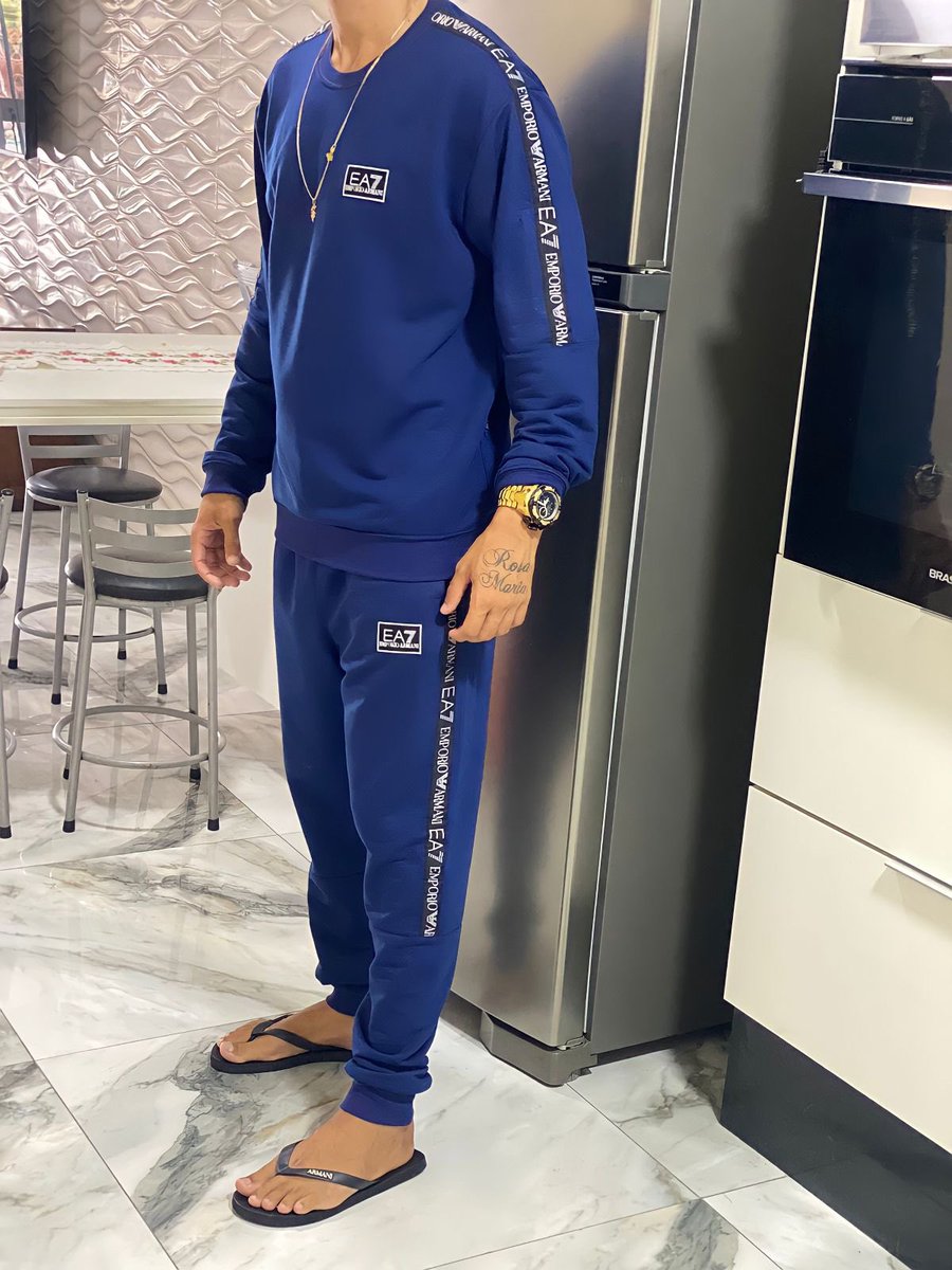 michenotes's tweet photo. FRIOZINHO DESSE 🥶 https://t.co/EquTevomH8
