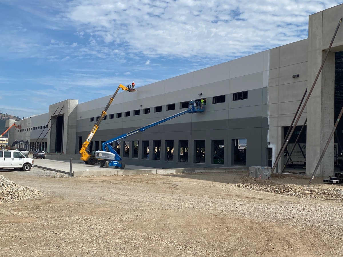 Paint and glazing underway at Barker Logistics Center.  Ready for occupancy soon! #realestate #commercial #cre #industrial #office #realty #investment #spokane #spokanevalley #crownwest #property #spokanerealestate #washingtonrealestate