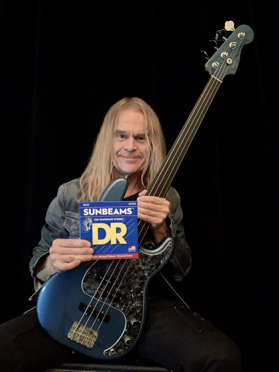 FretlessMonster's tweet image. DR Sunbeams. For 30 years. Nothing better. 45 - 105. @drstrings