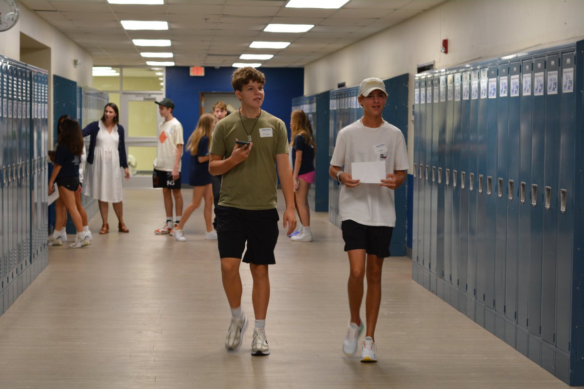 AshleyAshcraft's tweet photo. #POPCS's freshmen orientation, Embark, was held this morning. We went on a scavenger hunt, got devices ready for Tues, and walked schedules so everyone is prepared to embark on Upper School! This is a solid class and I can't wait to see what they bring to the Upper School family. https://t.co/wtLn46cq1S