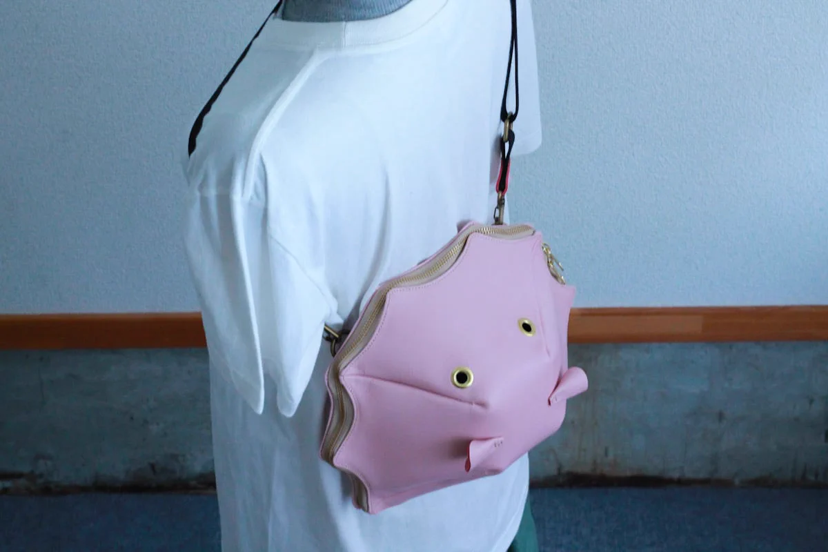 残念な生き物のメンダコバッグ！いつも寄り添うキモかわいいやつ♡