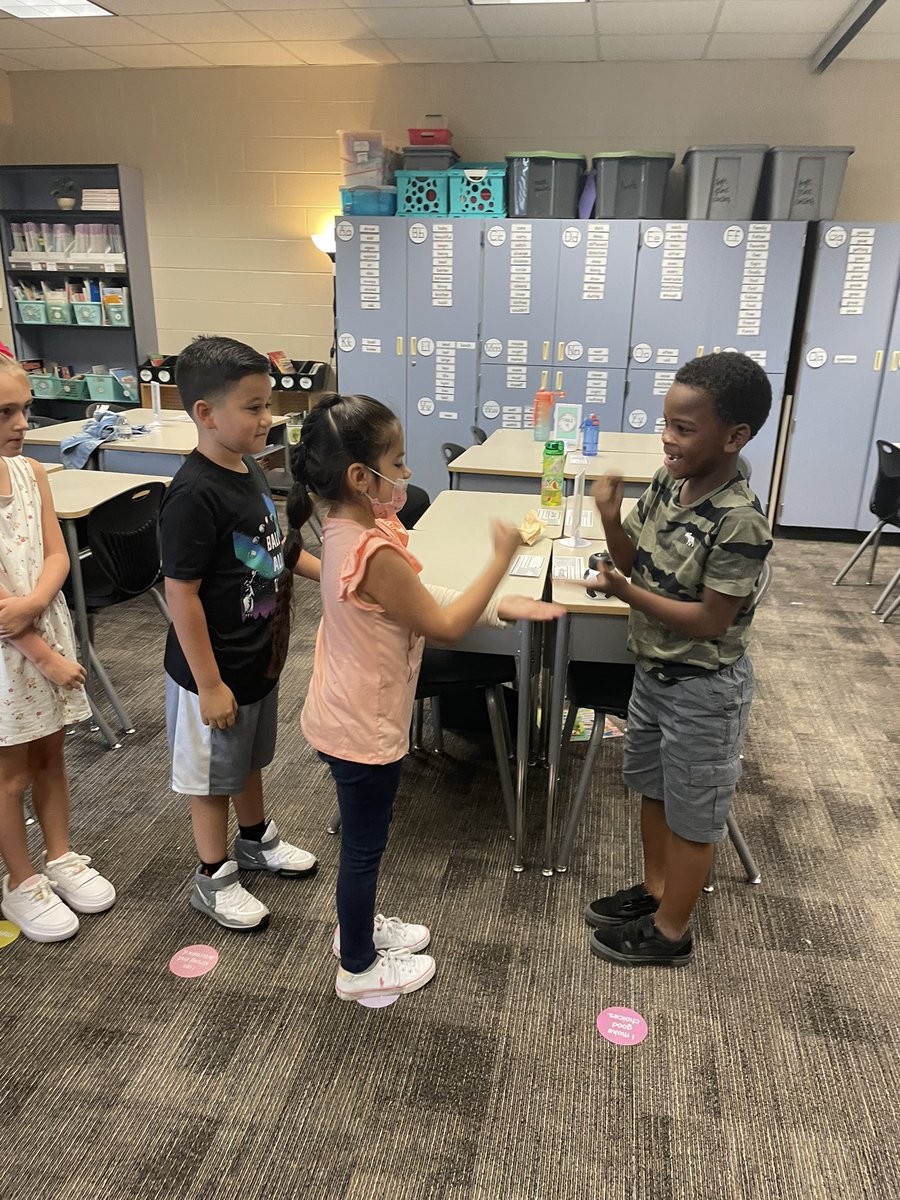 Amanda Iverson tweet media