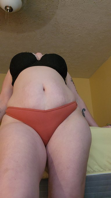 Phoenix_luv’s pics and videos