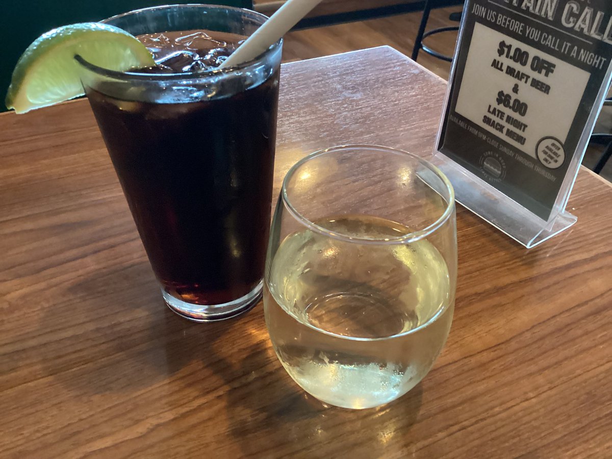 Finster! (Kristen Finlay) tweet media