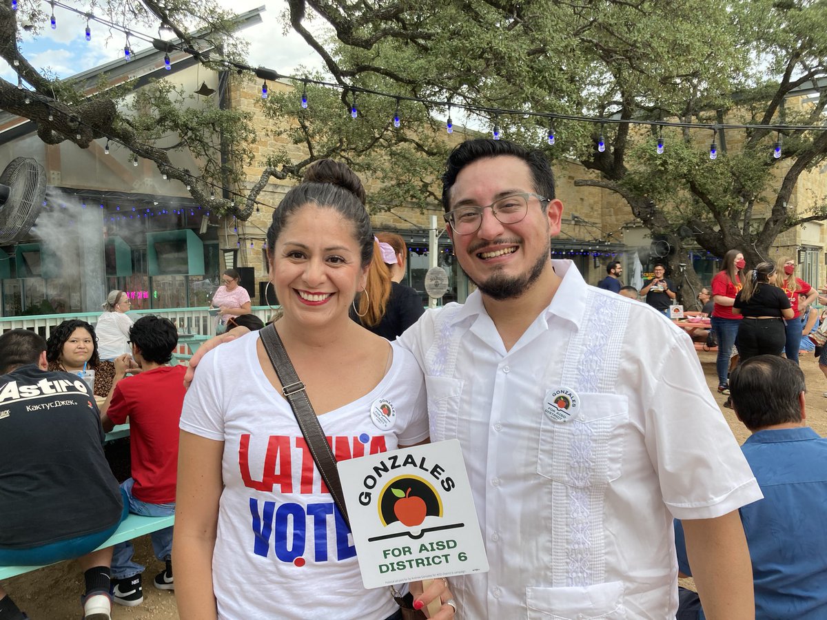 #megaexcited to support @gonzalesforaisd District 6👊✊ One of the most amazing teachers I got to work with during my organizing years with immigrant youth. Mr G truly cared about his students, helped them be critical thinkers, and see and exercise their true potential
