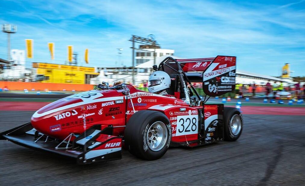 NioStrats's tweet photo. #NioEurope #NioGermany partners w/ Formula Student Germany to establish footprint in foreign market for training, brand awareness &amp; to tap talent.

$NIO #NIO https://t.co/NK27hIZmth