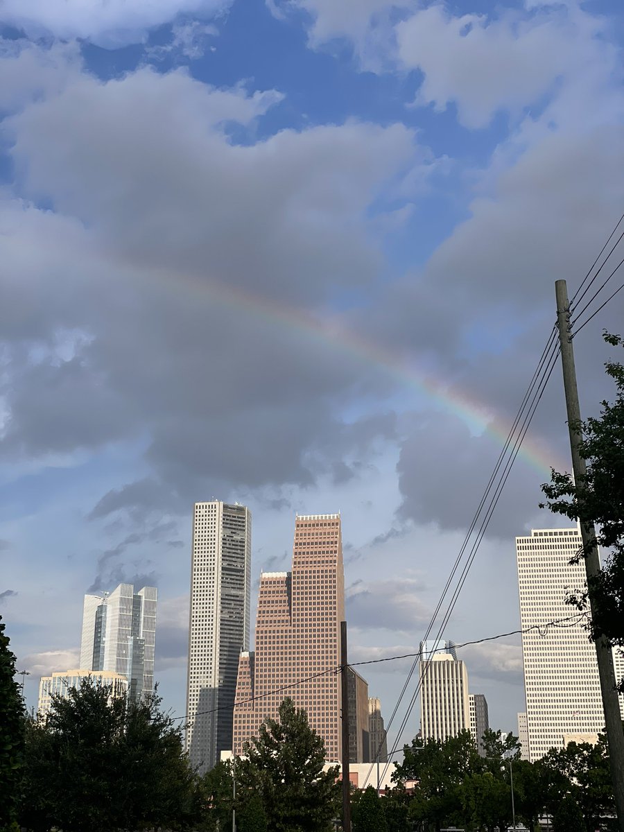 Rainbow over downtown <a href="/mattlanza/">Matt Lanza</a> <a href="/TravisABC13/">Travis Herzog ⚡️</a>