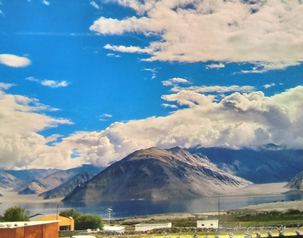 AyushiNetam's tweet photo. #Leh #Pengong #vacation #break #3idiots
अती सुन्दर जगह https://t.co/prWXh5RXWT