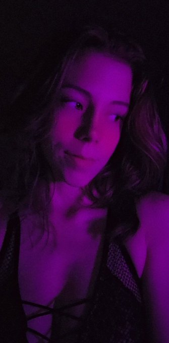 New strobe light who wants to buy hot #Content 😊 #contentcreators #sellingcontent #sellingcheapcontent