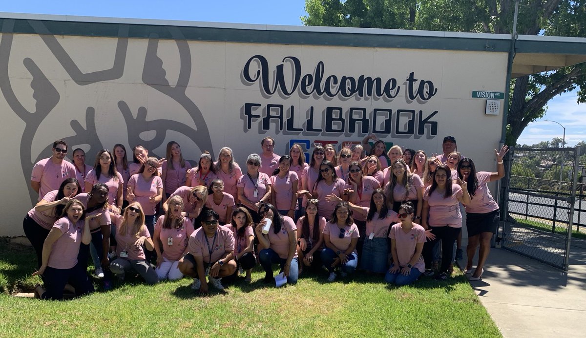 WELCOME BACK! 📚Fallbrook STEM Academy kicking off the new school year with some good vibes!@Mrs_Enriquez_5 #TeamFUESD #cultureofcare #DareToDream #FSA