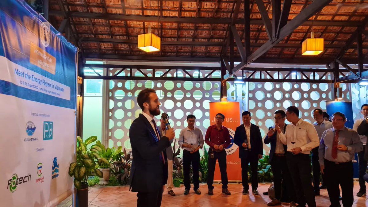 Sam_J_Wood's tweet photo. Great to host @TheEICEnergy &amp; members, back in #Vietnam for 1st time since 2018. EIC members met new partners and discussed how best to support 🇻🇳’s #cleanenergy aspirations, in line with a 2050 #netzero pathway. @UKinVietnam https://t.co/D0KUvbU46t