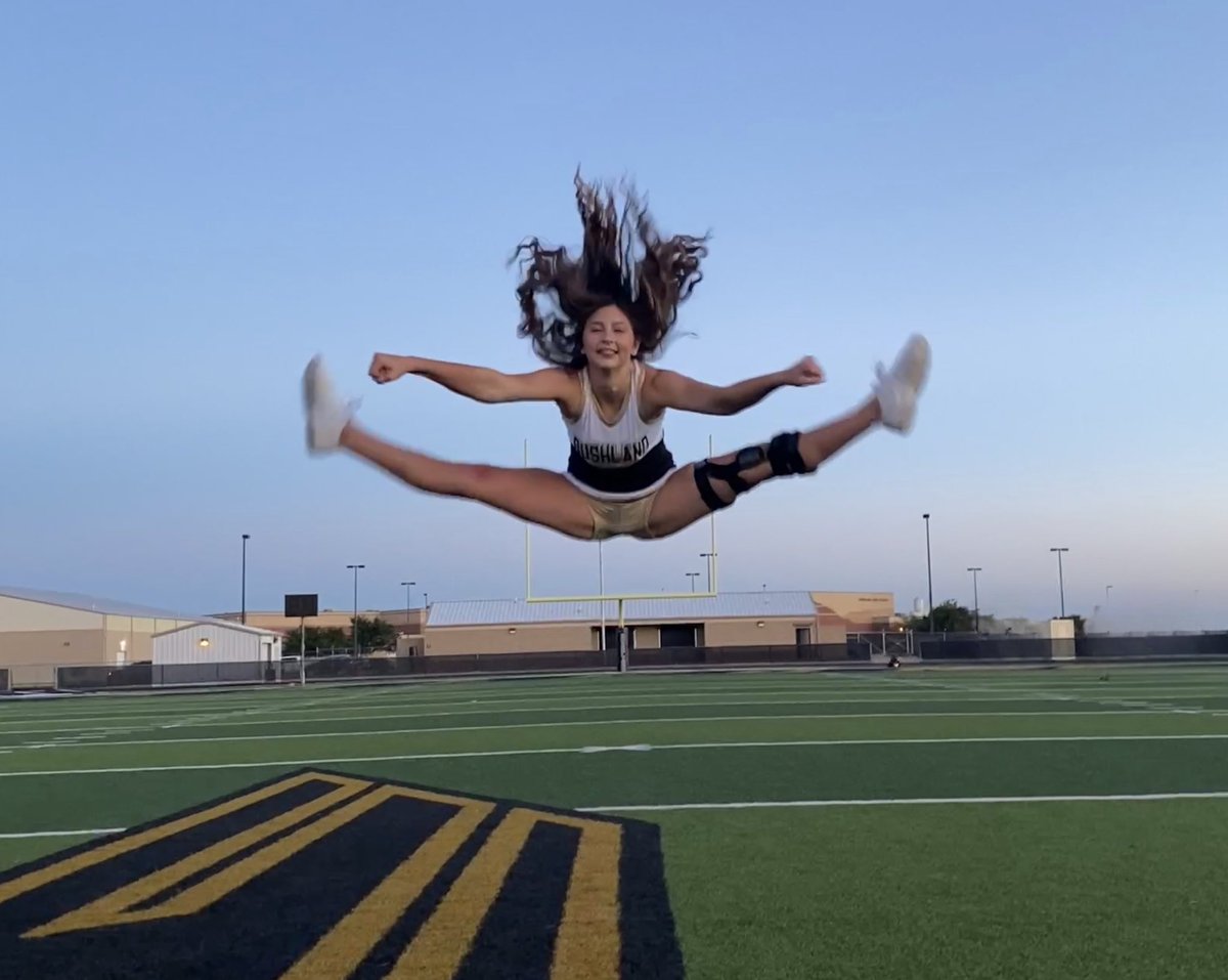 laurent_sherry's tweet photo. Ready for football season to begin #falconcheer #classof2023 https://t.co/8AWhQviBUi