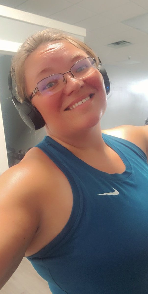 OkCupcakeLady's tweet photo. Training to compete in 2023.
#gainz #goals #physique https://t.co/740dpGMWoJ