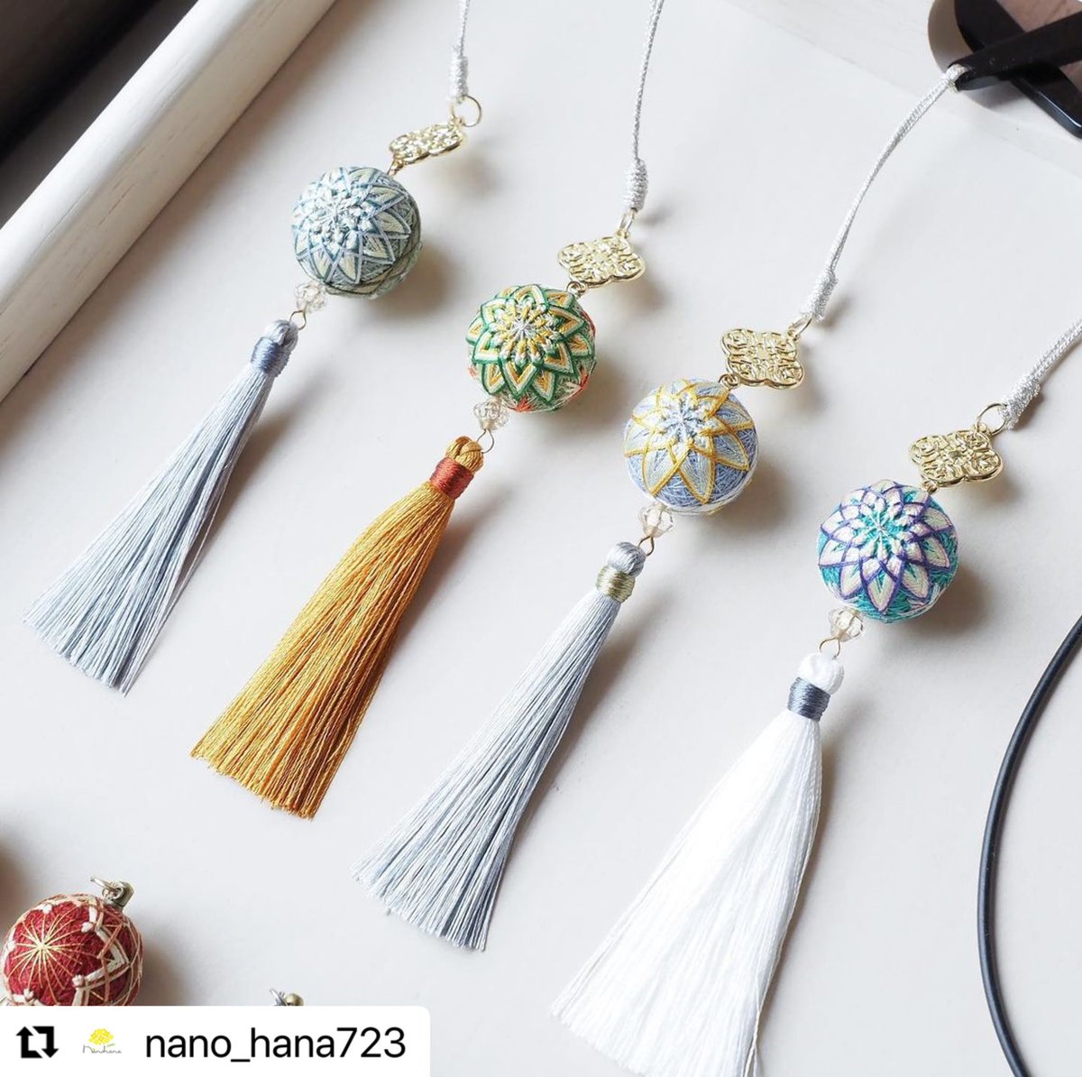 Nanohanaさまの新商品を入荷いたしました🌼
浴衣に合わせたくなるような爽やかなお色のものをたくさんご用意しております。

はれてまり工房、はれてまりカフェはお盆期間中も通常営業です！
ぜひ涼みにいらしてくださいね。