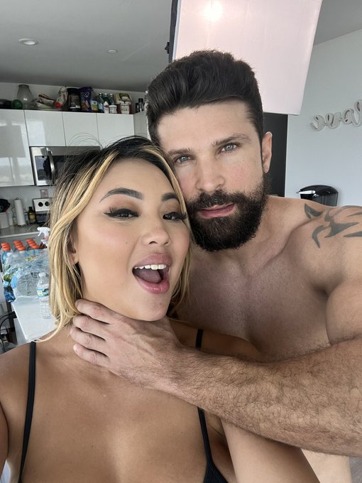 @kazumisworld https://t.co/GjrBzP9ZB7<a class="tags" target="_blank" title="On Twitter" href="/?out=eyJ0eXAiOiJKV1QiLCJhbGciOiJIUzUxMiJ9.eyJpYXQiOjE3MjEwMTExODAsImlzcyI6InR3cG9ybnN0YXJzLmNvbSIsIm5iZiI6MTcyMTAxMTE4MCwiZXhwIjoxNzUyNTQ3MTgwLCJyZWRpcmVjdF91cmwiOiJodHRwczovL3R3aXR0ZXIuY29tL2thenVtaXN3b3JsZCJ9.1RbX9JdNFaKNjXJnCT9EOOqSc-Qhr2v-Nw32fKIxr0nttJx28sC2xSsEfk5p17mbF3vHO3lLnFO-amRYhGfsGw">@kazumisworld</a>