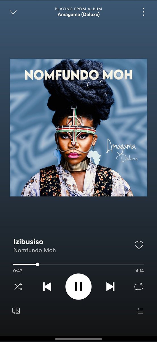 This #AmagamaDeluxe is amazing 🔥🔥🔥 and lengoma #Izibusiso 🙌 <a href="/Nomfundo_Moh/">MohSquito 💕</a>