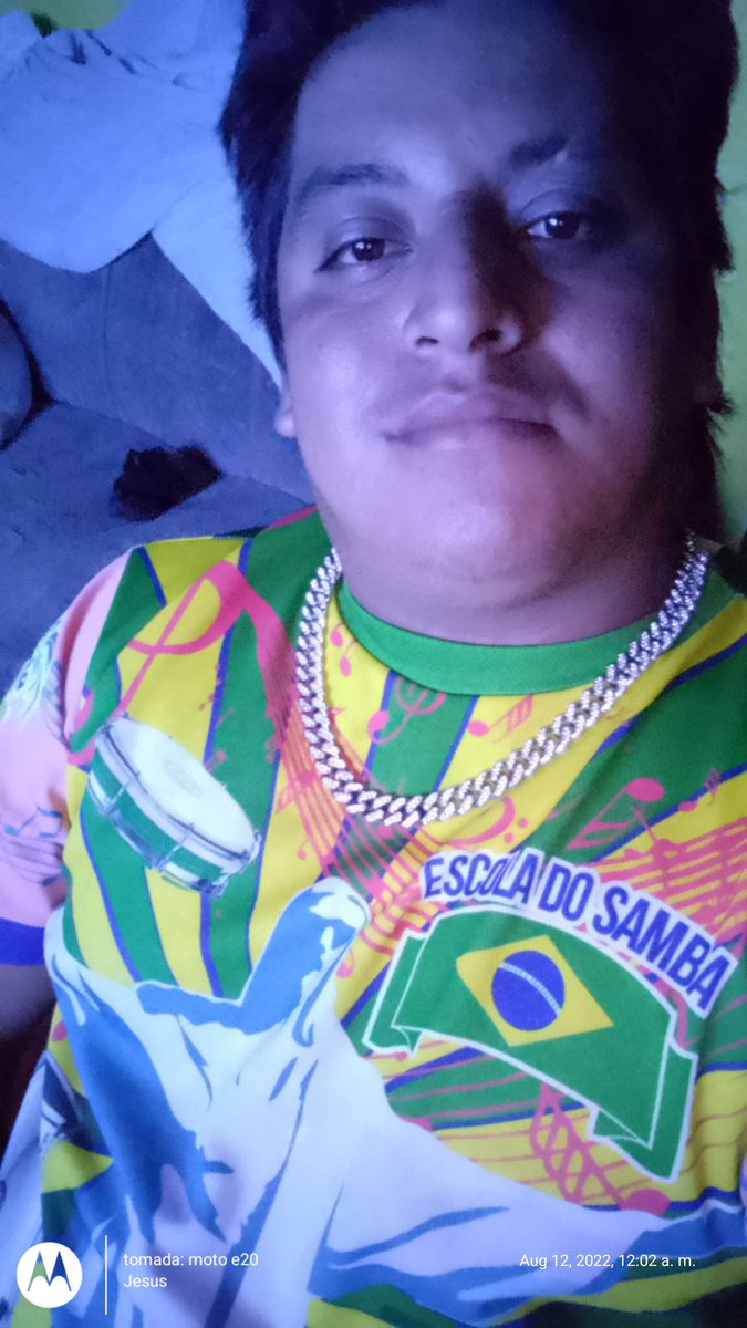 OstinRuff's tweet photo. En busca de la felicidad o de la persona ideal https://t.co/SbAnlBxQsB