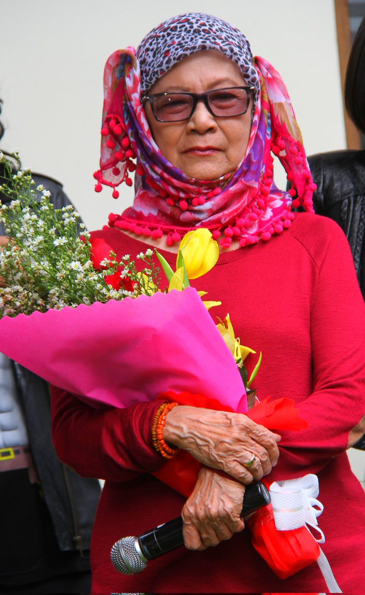 Hari ini Bunda Iffet berulang tahun yang ke-85 nih.

Yuk kirim ucapan &amp; doa untuk Bunda 💝

#Slank #BundaIffet #Birthday