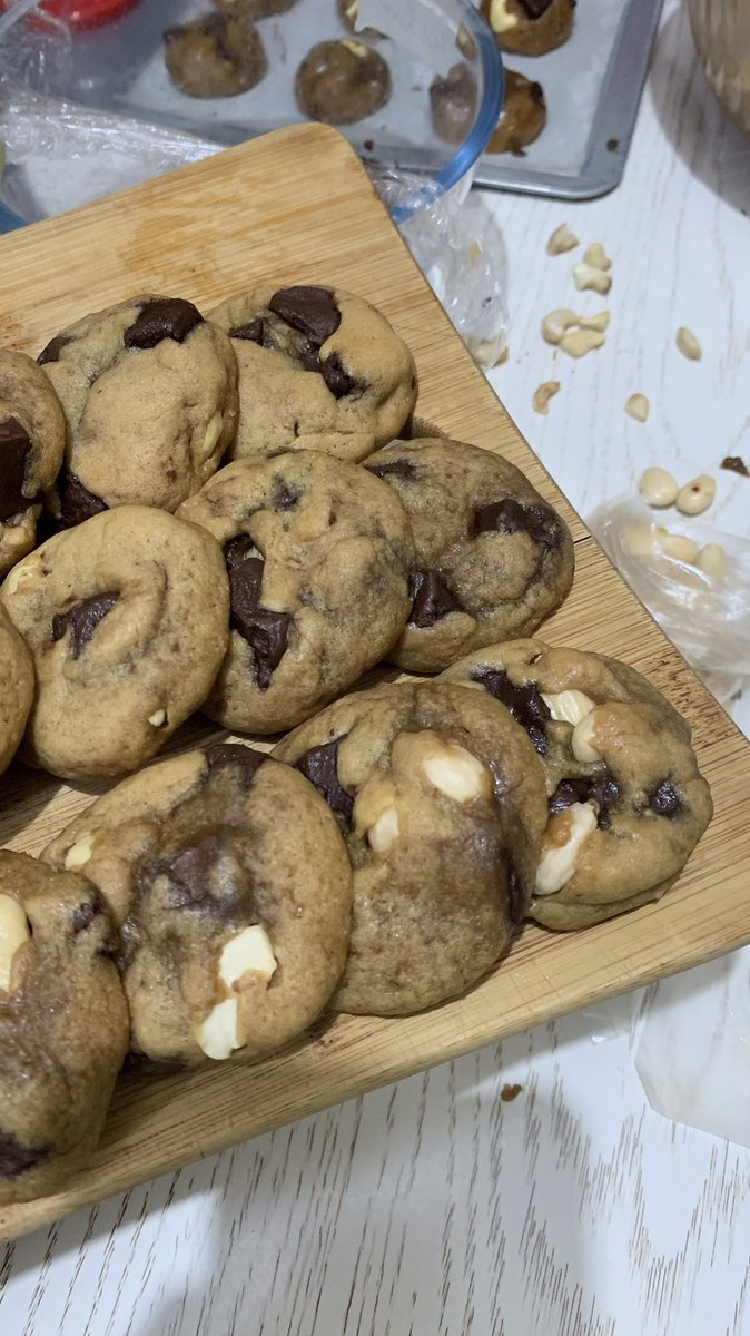 sebongcartt's tweet photo. 🖇 wts lfb dessert ph #secarttwts 

🍪 homemade chewy cookies 

🥛dop : wed, aug 17
🥛shipment : fri-sat, aug 19-20

⨳ check thread for faqs and prices

dm for the order form ! https://t.co/nIXySYGzL1
