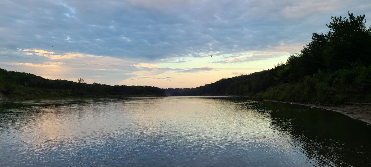 SandyKoroll's tweet photo. So fortunate to live where we can enjoy our river valley! #trekthetrails #RVA #townofdevon #sunset https://t.co/nQwz8uLcHY