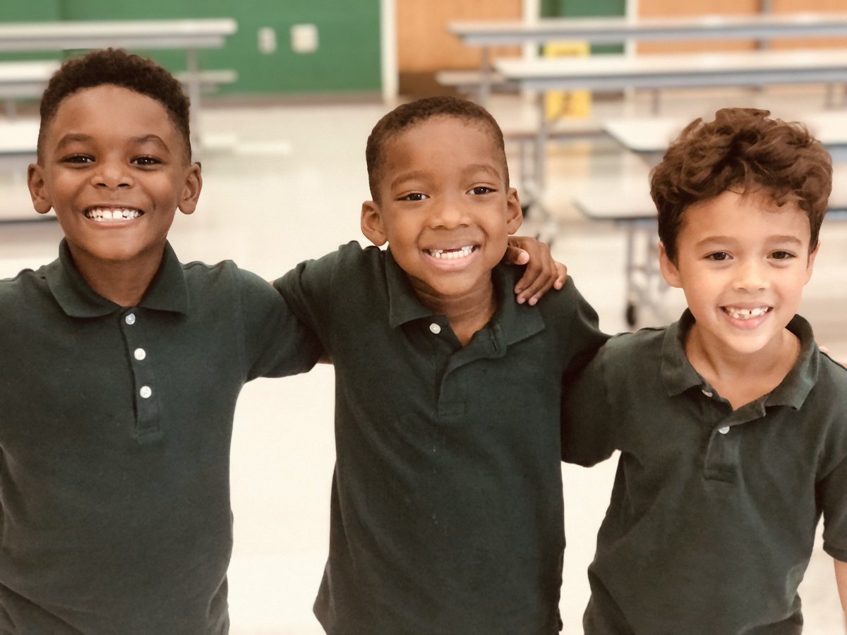 tclibrarian's tweet photo. Ain’t no party like Drew Reading Party! Celebrating our Top Summer Readers! Thank you Drew Eagles for logging 200, 000 minutes and logging over 1300 points in AR this Summer! #Weflyhigher @APSMediaServ @DrewCharterEA @zoobeanreads https://t.co/UaX9rVqKbz