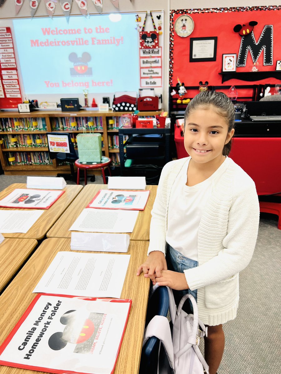 GuidingOutcomes's tweet photo. My 2nd &amp; 4th grader had a fantastic first day of school today!So grateful for the warm welcome today, &amp; are excited to have an old friend @APBishop89 as our #Principal!! It’s going to be a great year of growth, community and fun learning @visaliausd! #bestfirstday #happymom https://t.co/tE7v2yX2DA
