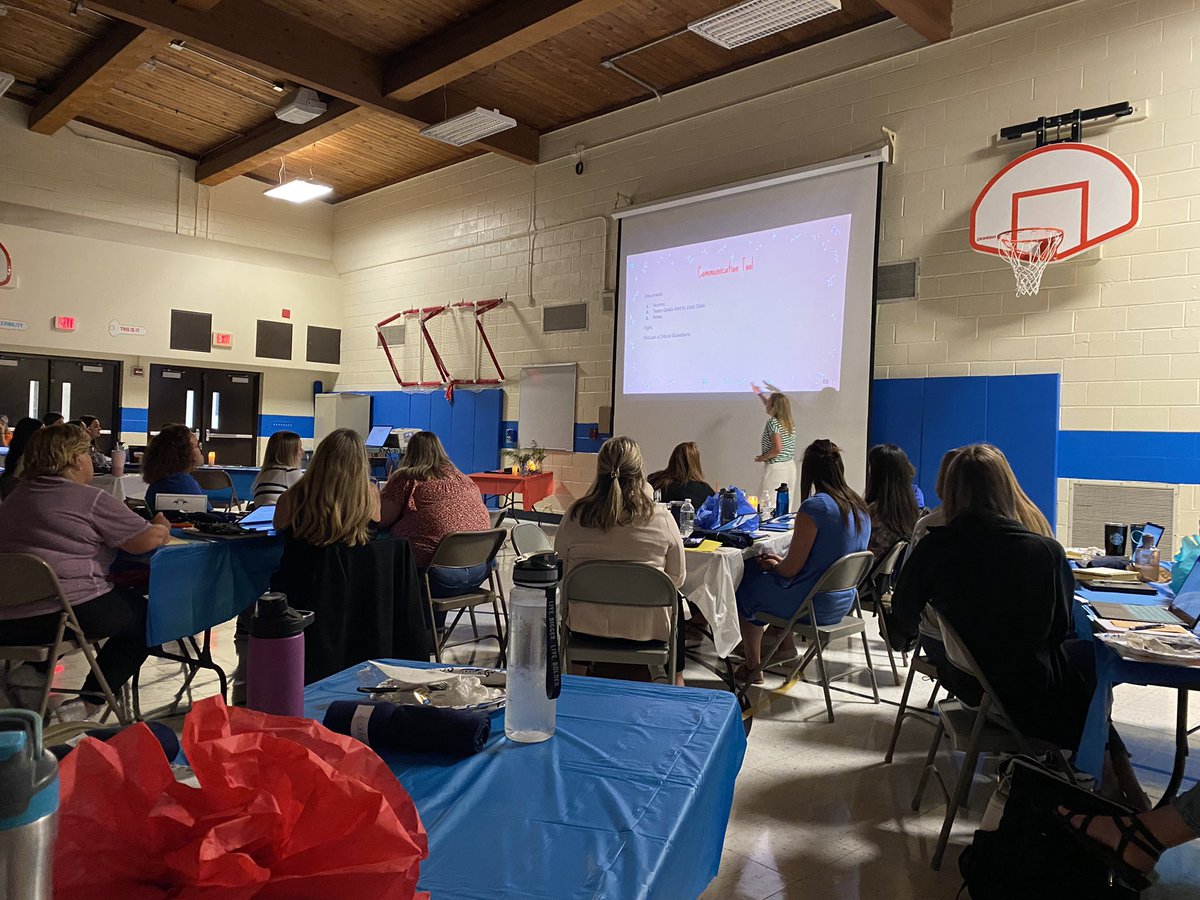 MrsFoley_SD54's tweet photo. We are excited to Stick Together this school year! @HanoverHuskies  #54BacktoSchool https://t.co/gDtzX05KtD