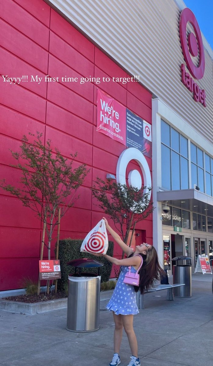belle_miamor's tweet photo. Belle's first time going to target 🎯 

#BelleMariano https://t.co/WLMqAWXdUo