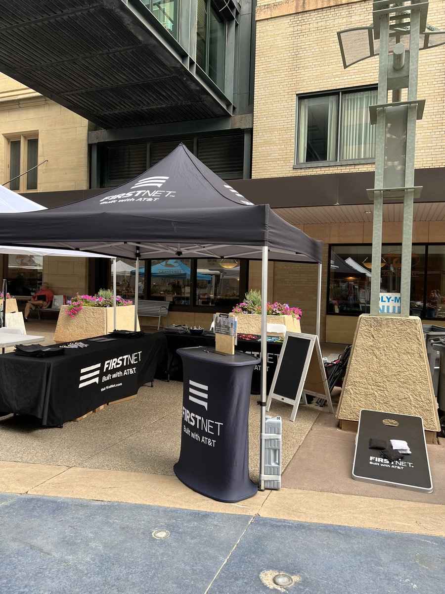 Adrian Lizaola tweet media