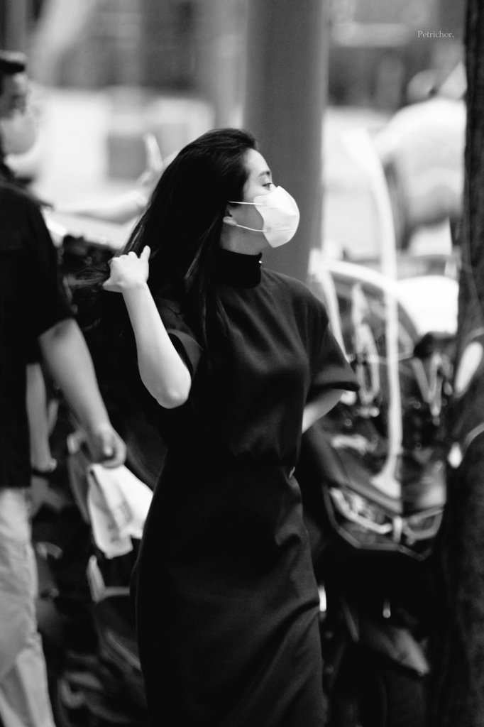 THESOIGNEE's tweet photo. ️️
️️
️️
Terserang flu waktu bangun, mendadak cuaca Jakarta jadi kerasa dingin. Tapi kerja tetaplah harus jalan.

Selamat pagi, semuanya! 
️️
️️
️️ https://t.co/bRZ4Oq47Et