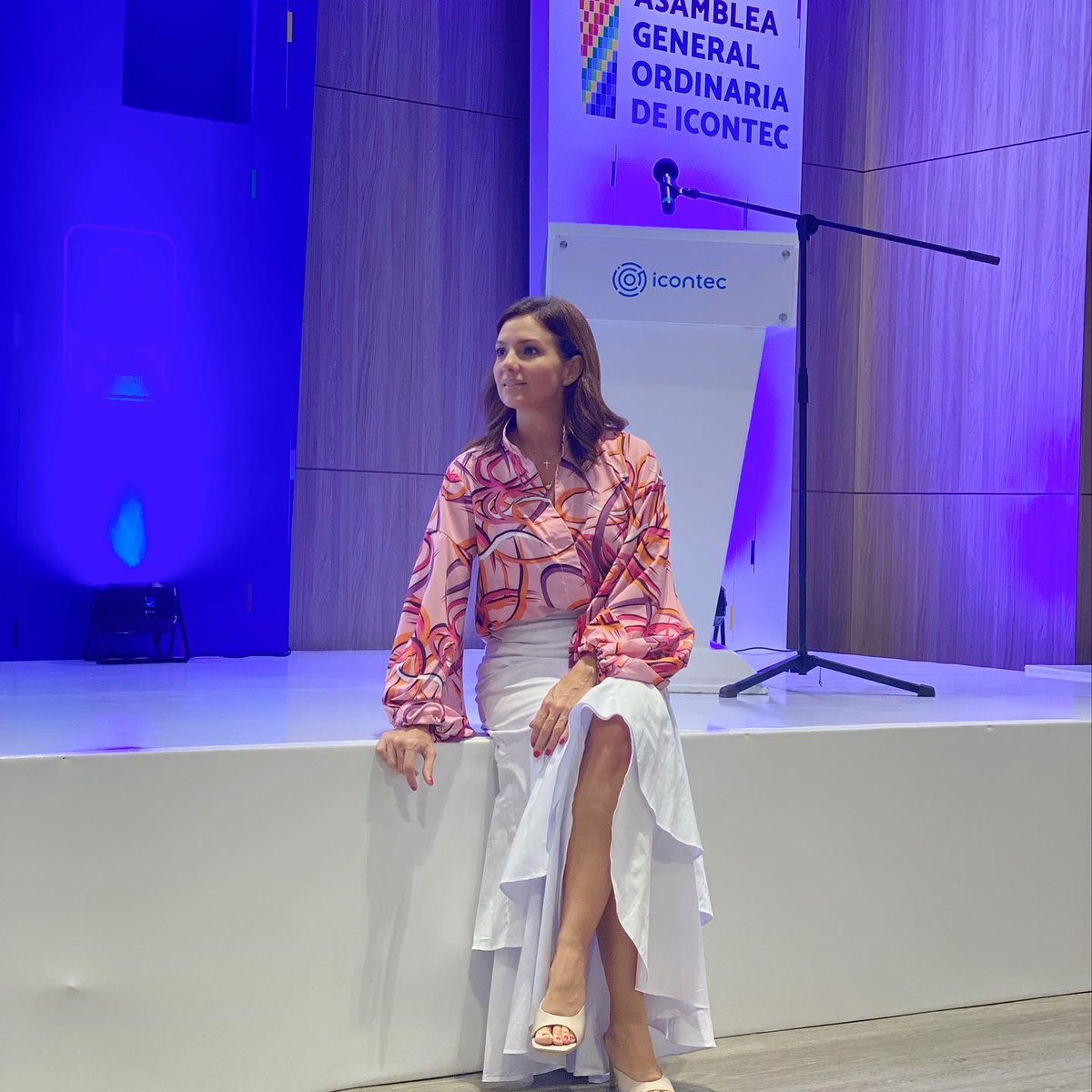 villalbitapat's tweet photo. .
Misión Cumplida…
Asamblea General de Afiliados de ICONTEC versión LVIII.
Un año más acompañándolos… gracias infinitas por la confianza @icontec.oficial , siempre con los mejores estándares de CALIDAD!!
.
.
.
#lovemyjob❤️
#solobendiciones 🙏
👗 @mustbyjulianaperez 💕 https://t.co/HHwTCradu9