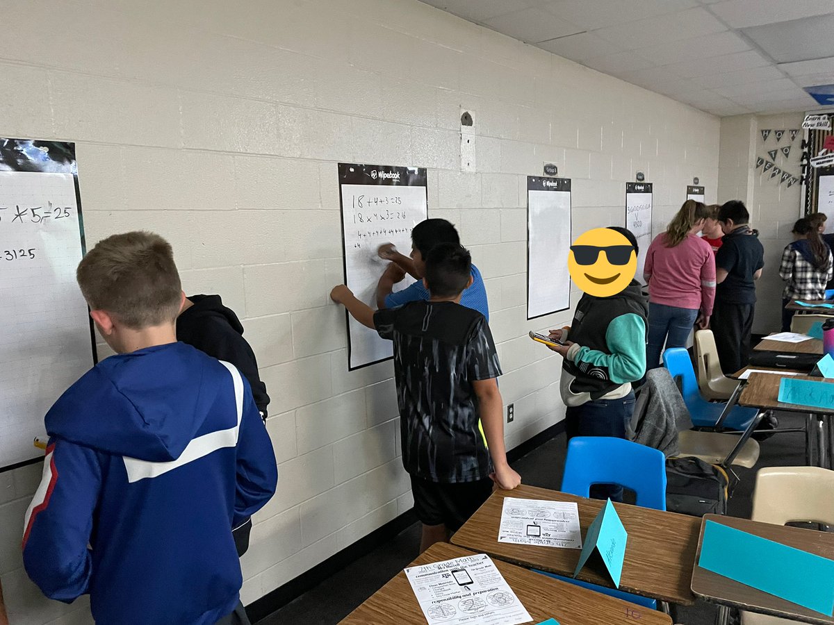 Harrell_Science's tweet photo. 2nd day of 7th grade math and Split 25 was another hit! Ss talking about math & numbers & listening to each other. #ThinkingClassroom @pgliljedahl #mtbos #7math https://t.co/gLPtJZLFGW