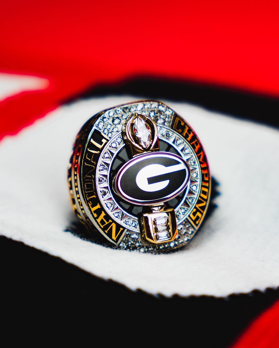 CoachTrillBill's tweet photo. #GoDawgs https://t.co/7fHtwGCXTs