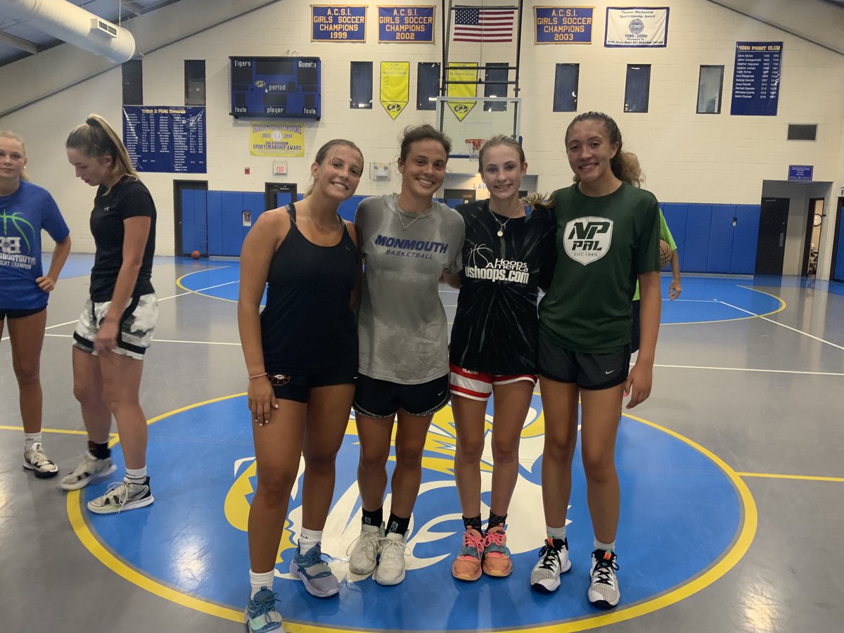 ushoops's tweet photo. If U made these pics, U got better today. You faced adversity & challenge; but U got a lot better!
Best workout #Sum22~at least until tomorrow🤔💖?
@paige_morton_ @EllaKreuzer @RileyAllen17 @kenzie_selvaggi @imurray710 @gracekinum @sarahhughes2023 @licari_kyra5 @ryanntaylor_ ? https://t.co/qG9IUhj6YP
