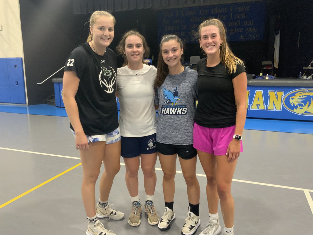 ushoops's tweet photo. If U made these pics, U got better today. You faced adversity & challenge; but U got a lot better!
Best workout #Sum22~at least until tomorrow🤔💖?
@paige_morton_ @EllaKreuzer @RileyAllen17 @kenzie_selvaggi @imurray710 @gracekinum @sarahhughes2023 @licari_kyra5 @ryanntaylor_ ? https://t.co/qG9IUhj6YP