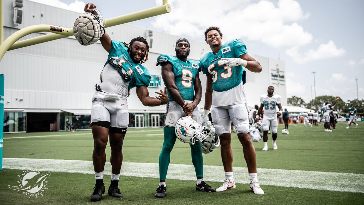 TerryGrossetti's tweet photo. I’ve trained 45 guys in NFL camps right now.  Really fortunate 🙏🏼 https://t.co/9KflrB5Kpw