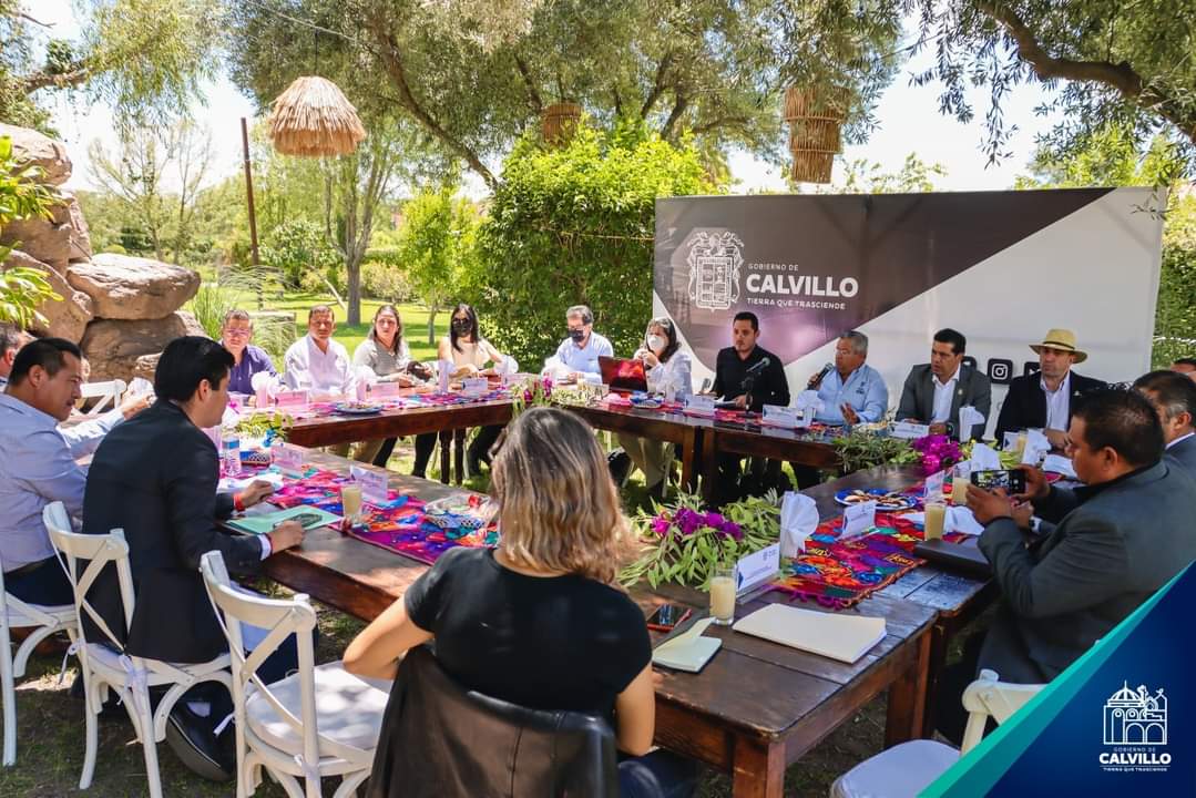 👏👍El Gobierno de Calvillo, encabezó este jueves la reunión de alcaldes, con la presencia del Secretario General de Gobierno, Ricardo Enrique Morán Faz, las y los presidentes municipales del estado de Aguascalientes o sus representantes para dar seguimiento a trabajos comunes.